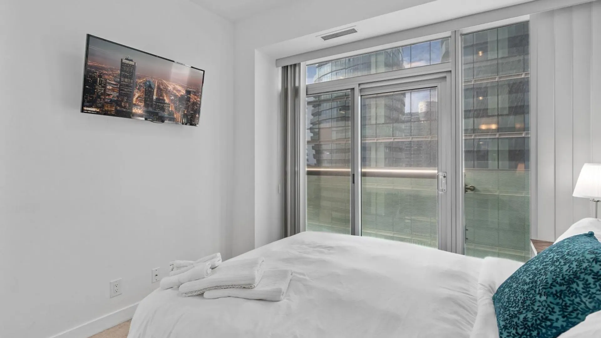 York Apartments Toronto 0*,