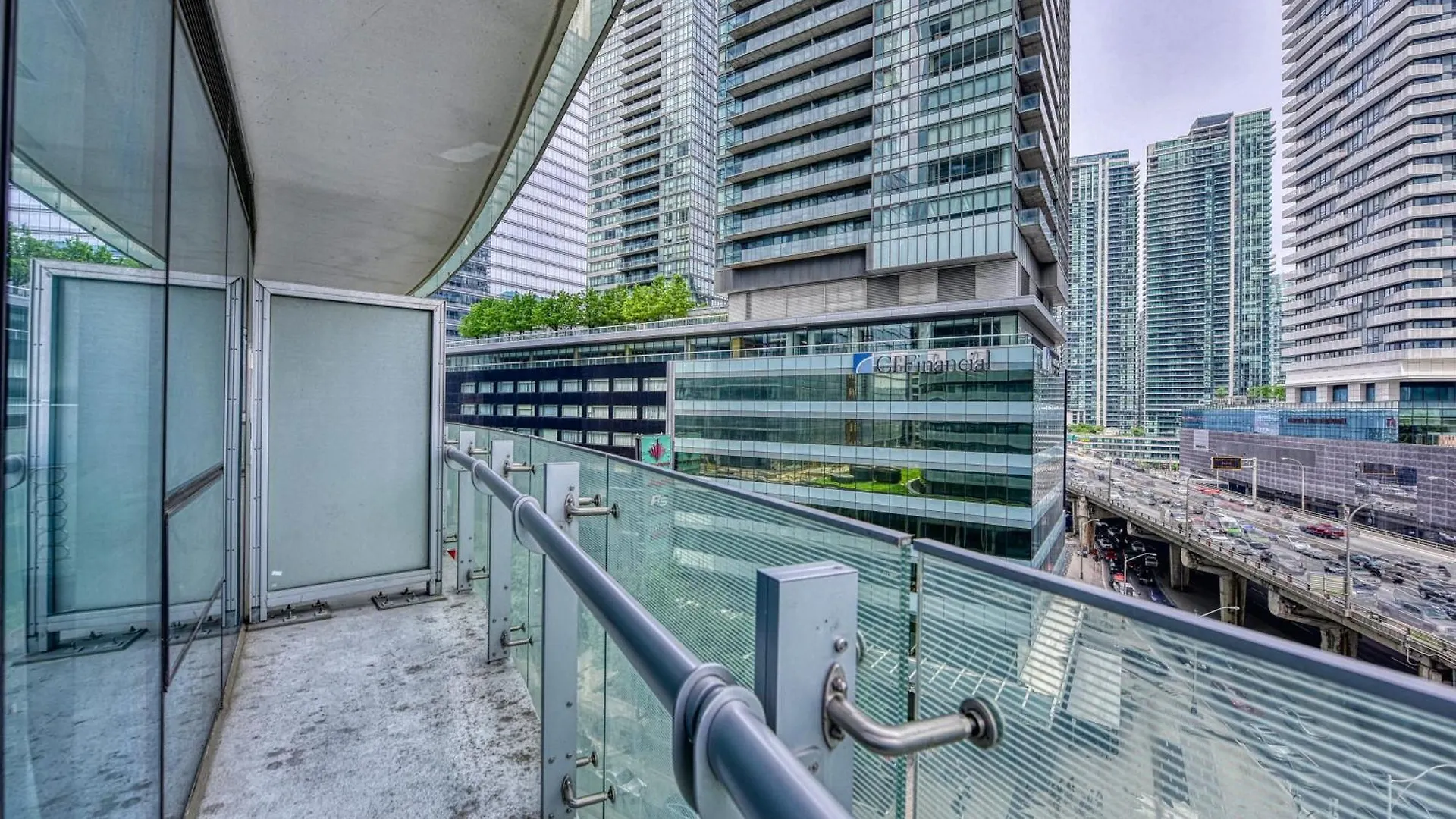 Hotel York Apartments Toronto