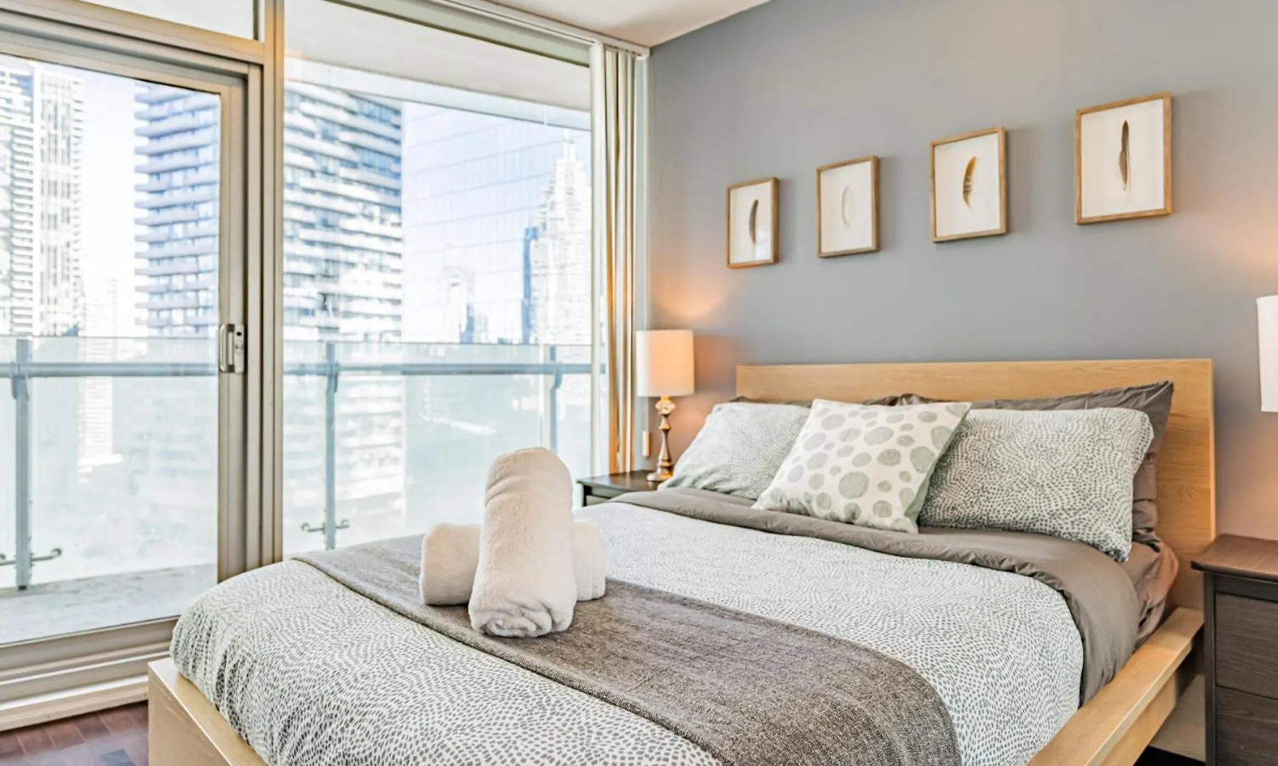 Hotel York Apartments Toronto