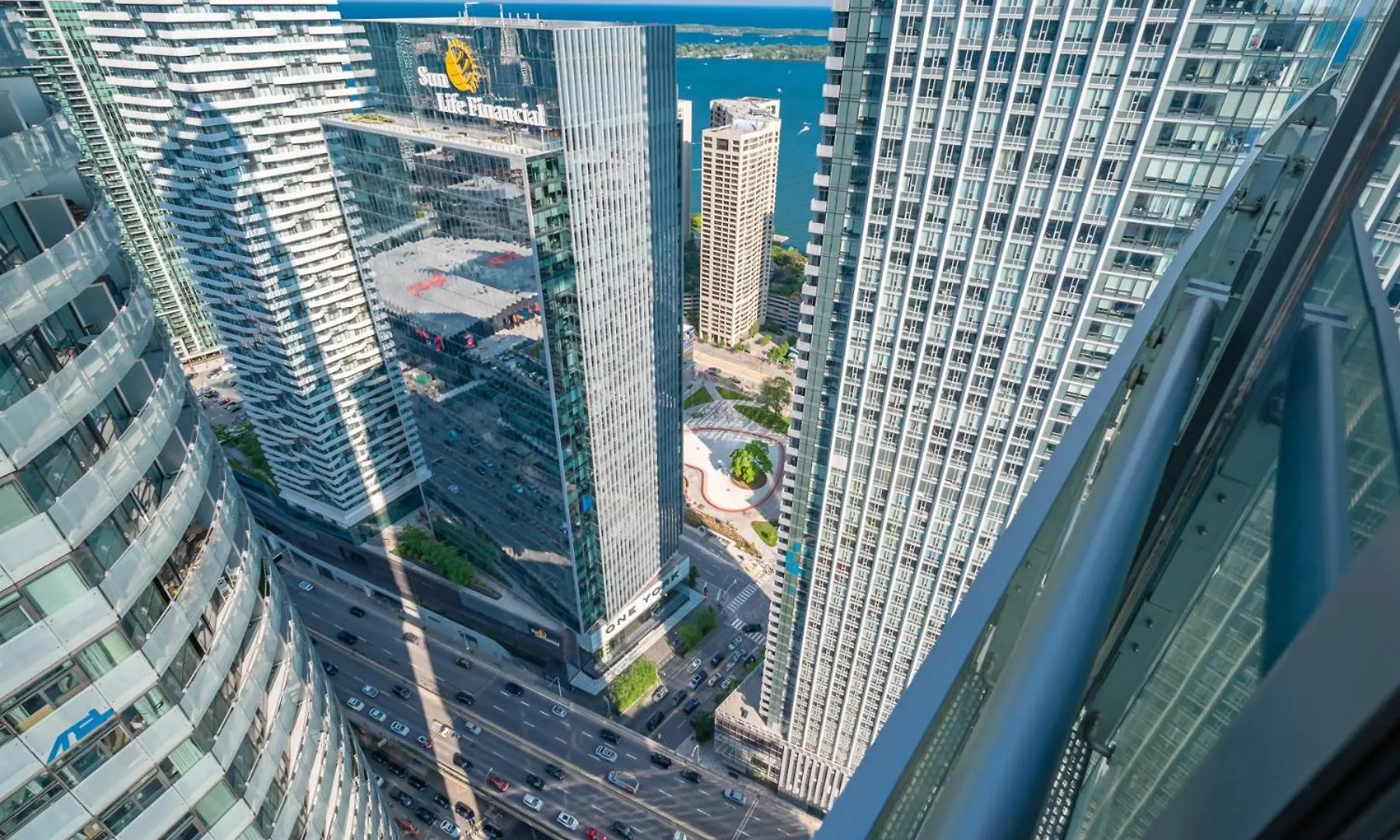 Hotel York Apartments Toronto